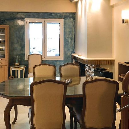 Amazing Home In Artemida With Kitchen מראה חיצוני תמונה
