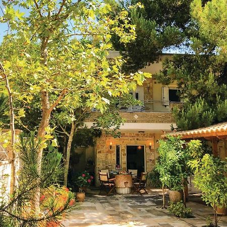 Amazing Home In Artemida With Kitchen מראה חיצוני תמונה