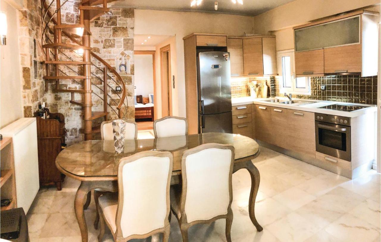 Amazing Home In Artemida With Kitchen מראה חיצוני תמונה