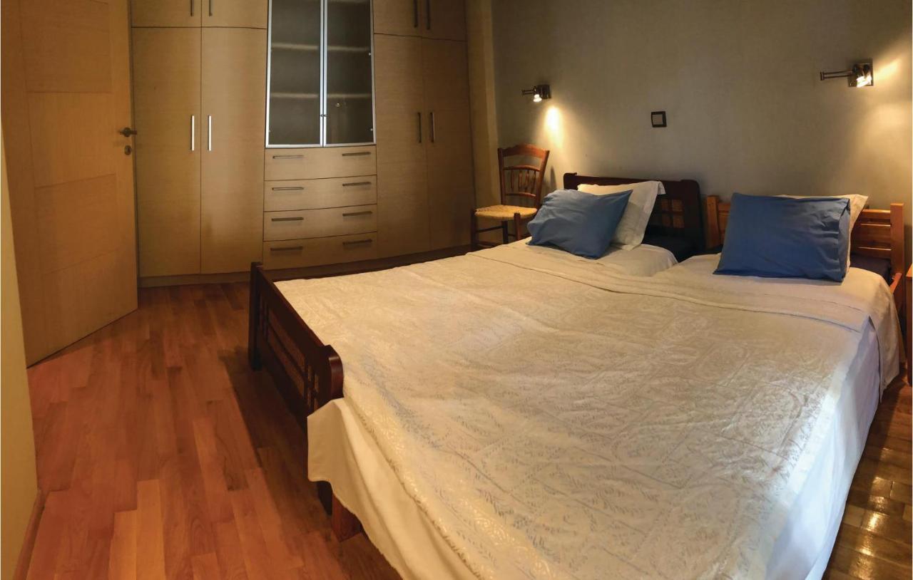 Amazing Home In Artemida With Kitchen מראה חיצוני תמונה