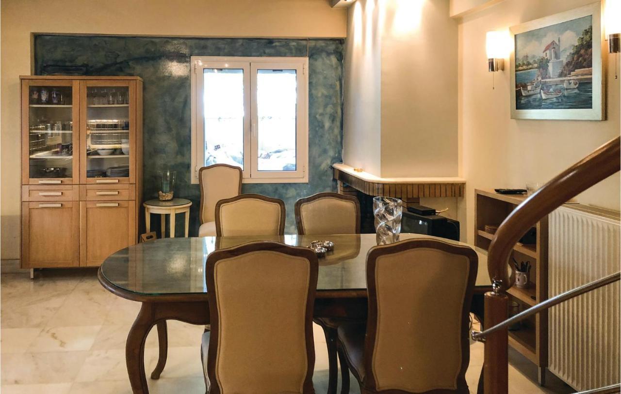 Amazing Home In Artemida With Kitchen מראה חיצוני תמונה