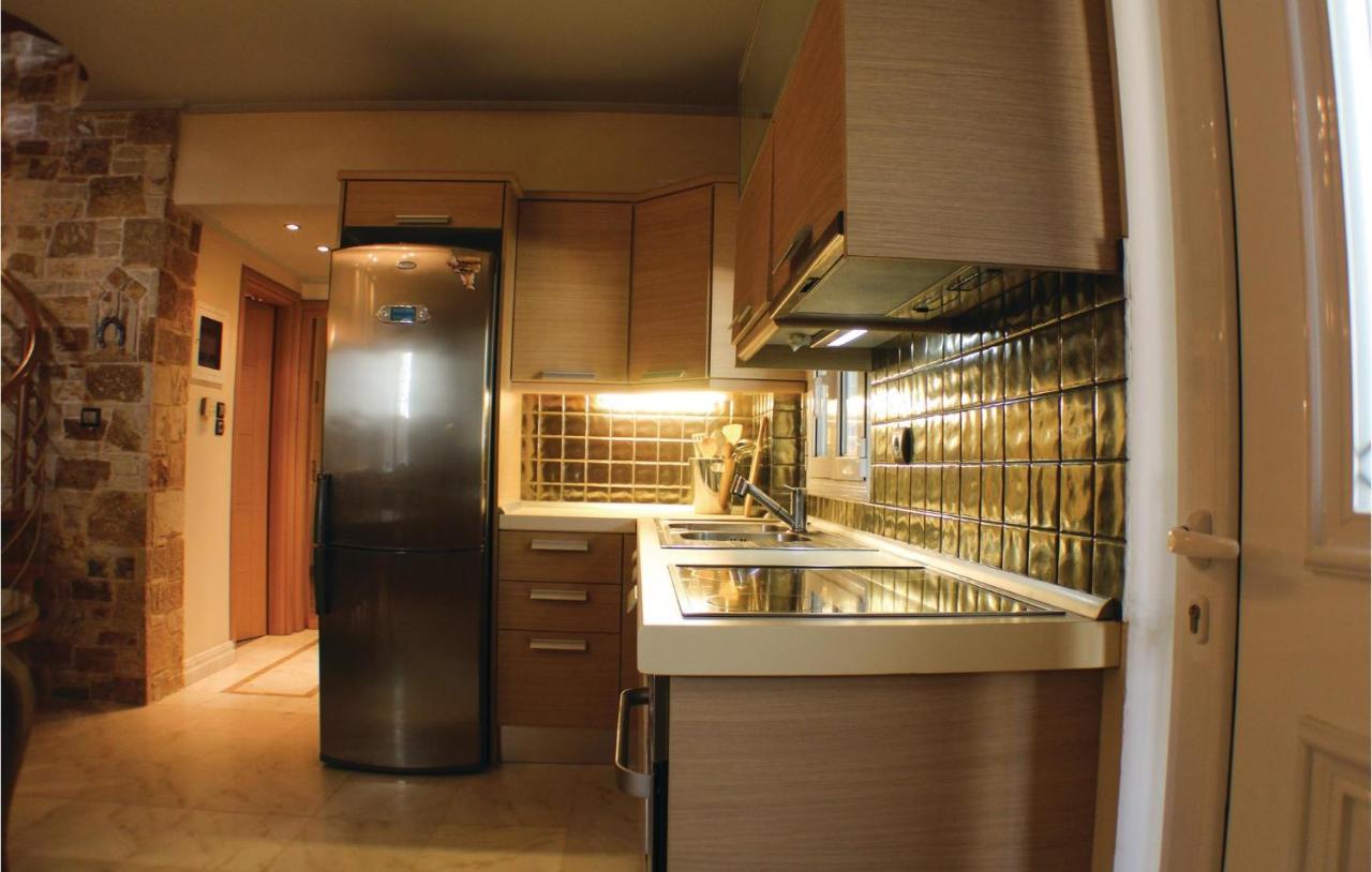 Amazing Home In Artemida With Kitchen מראה חיצוני תמונה