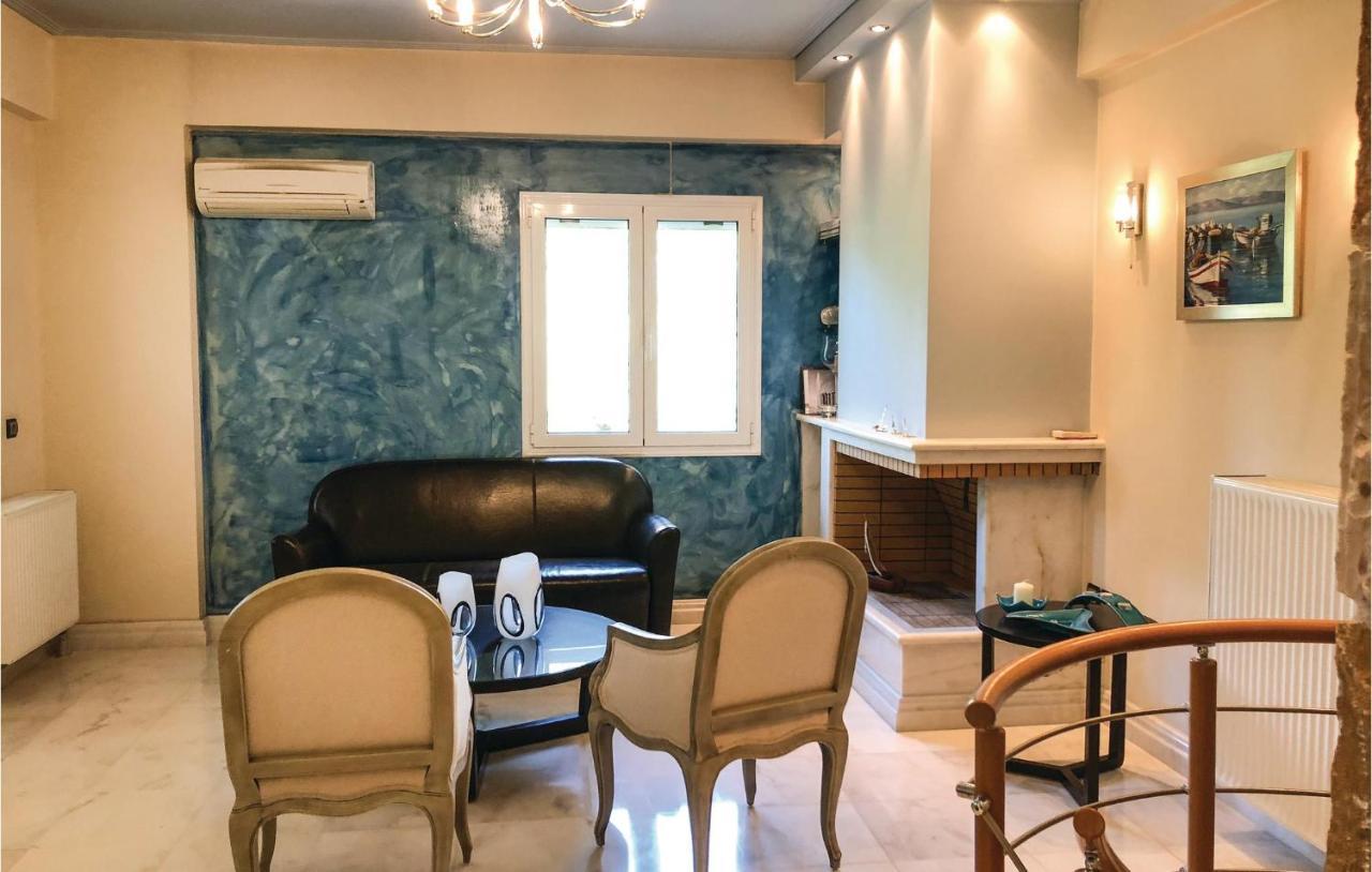 Amazing Home In Artemida With Kitchen מראה חיצוני תמונה
