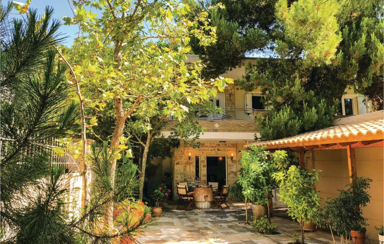 Amazing Home In Artemida With Kitchen מראה חיצוני תמונה